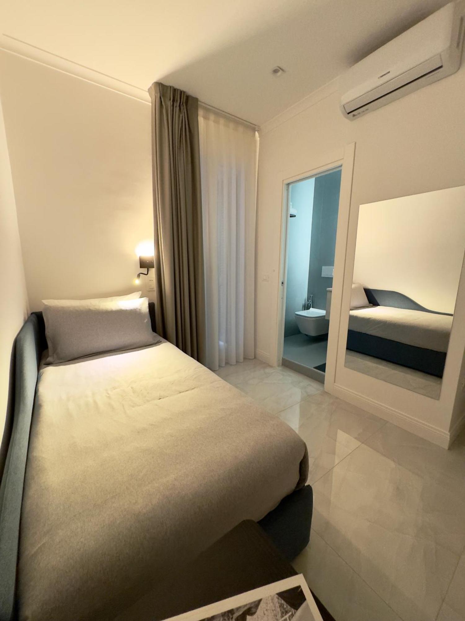 Carafa Rooms เนเปิลส์ ภายนอก รูปภาพ